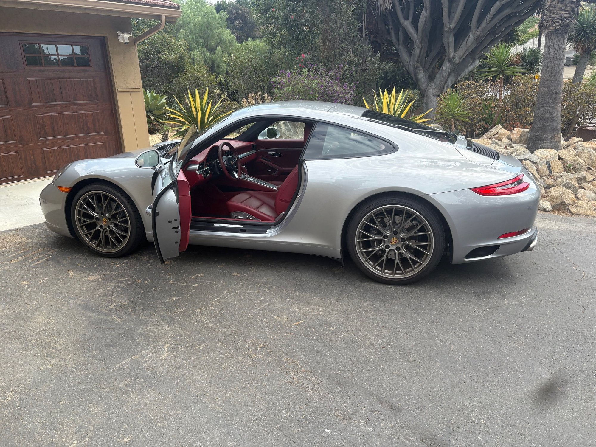 2017 Porsche 911 - 2017 991.2 Carrera Coupe - Silver W/ Red Interior - PDK - 23,XXX Miles - Many Options - Used - VIN Highly Optioned - 6 cyl - 2WD - Automatic - Coupe - Silver - San Diego, CA 92126, United States