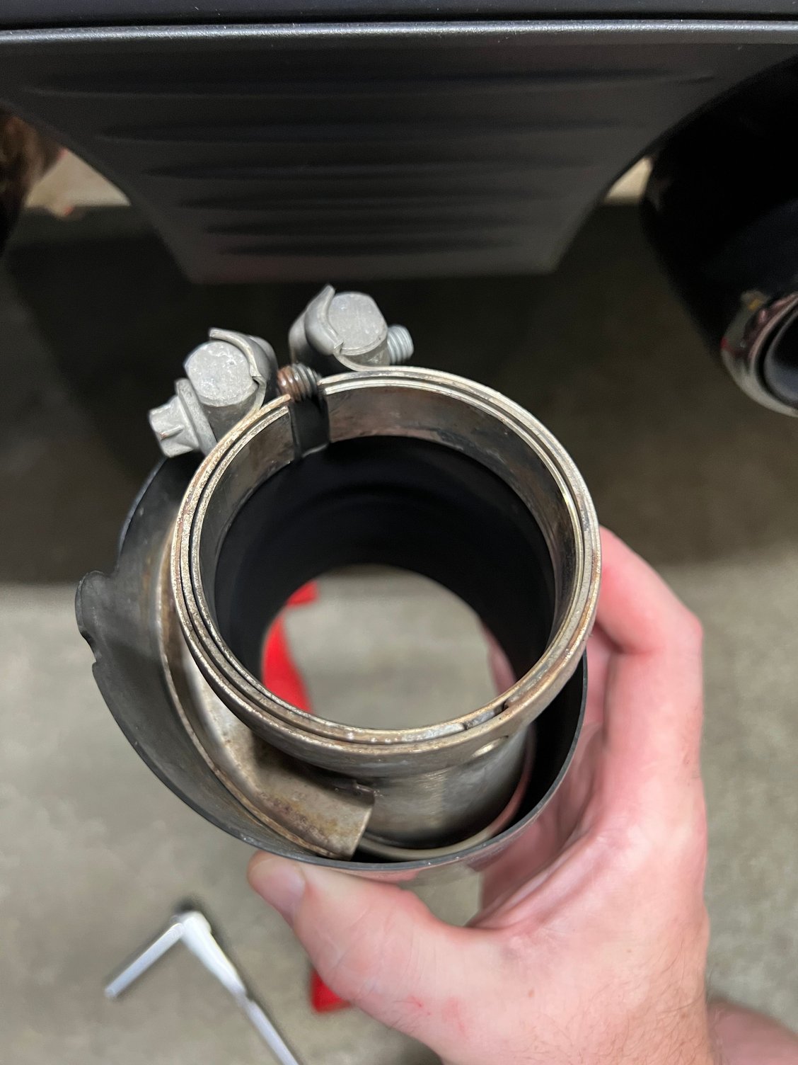 Exhaust Tip Rattle Solved Rennlist Porsche Discussion Forums