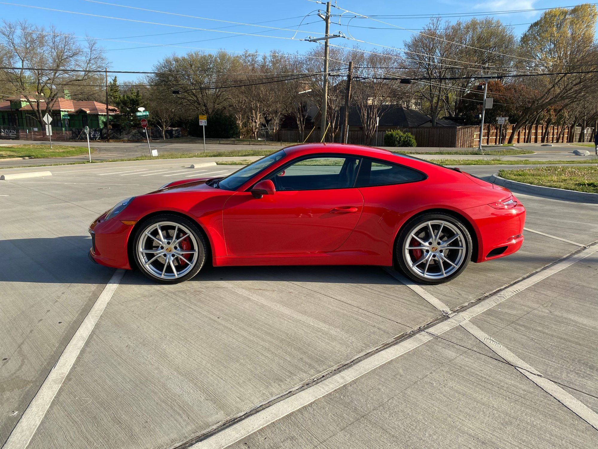 2017 Porsche 911 - 2017 991.2 Carrera S - low mileage - Used - VIN WP0AB2A98HS122208 - 10,259 Miles - 6 cyl - 2WD - Automatic - Coupe - Red - Dallas, TX 75229, United States