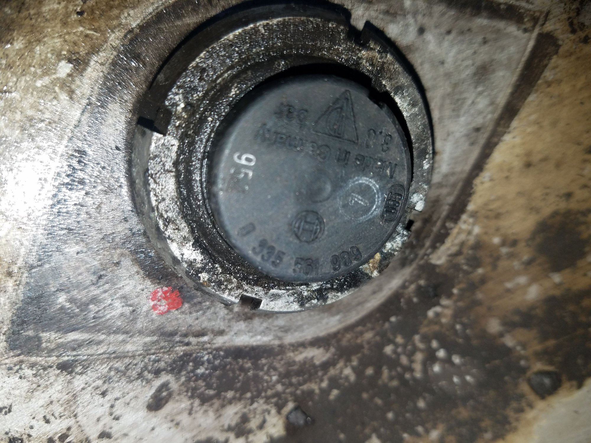 Wheels and Tires/Axles - 928 90-91 man hole wheels with RDK (tpms) - Used - 1990 to 1991 Porsche 928 - Farmingtn Hls, MI 48334, United States