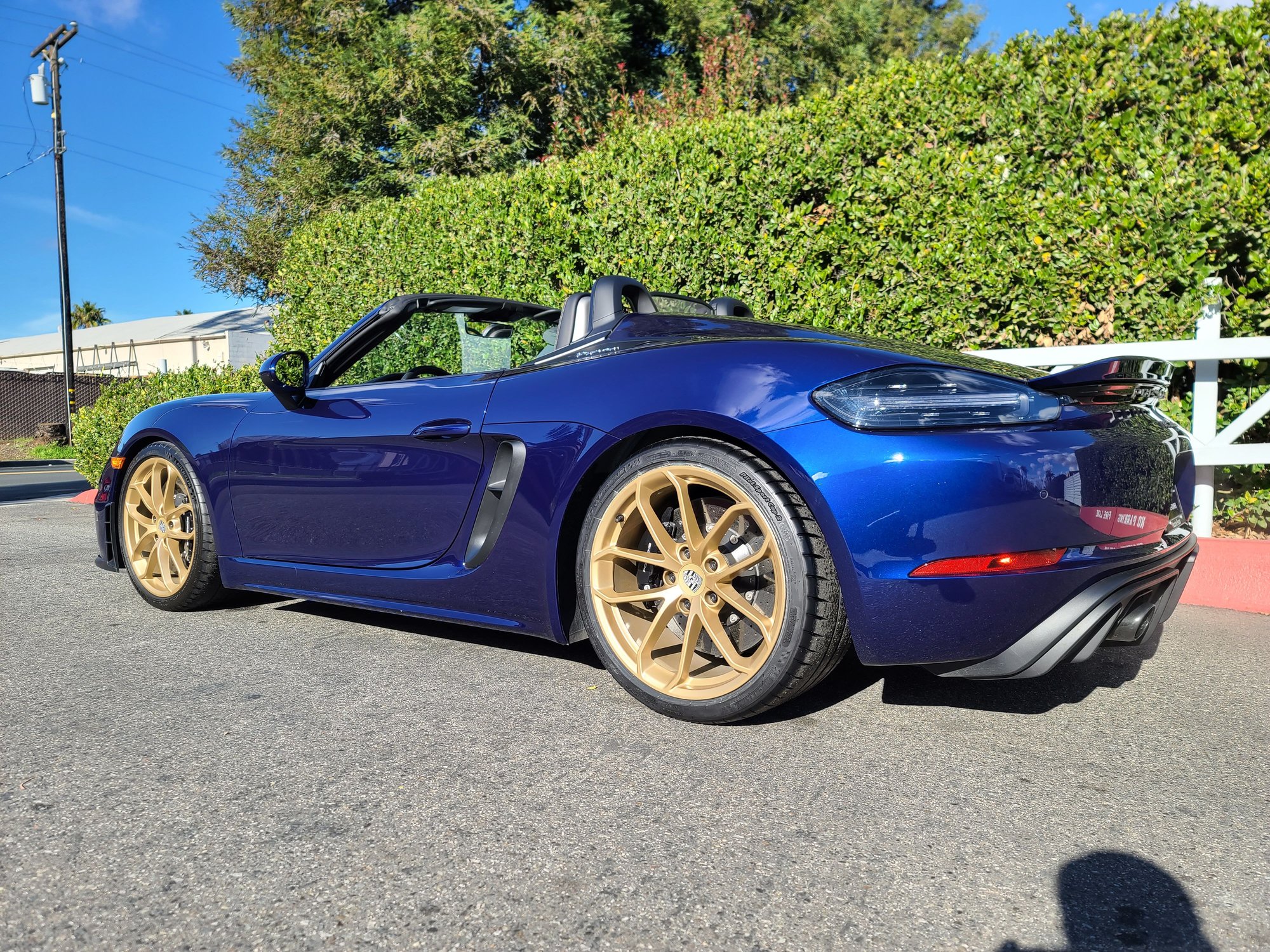 2021 Porsche 718 Spyder - Gentian Blue 982 Spyder with Cognac stitching - Used - VIN WP0CC2A86MS240846 - 1,856 Miles - 6 cyl - 2WD - Manual - Convertible - Blue - Fresno, CA 93650, United States