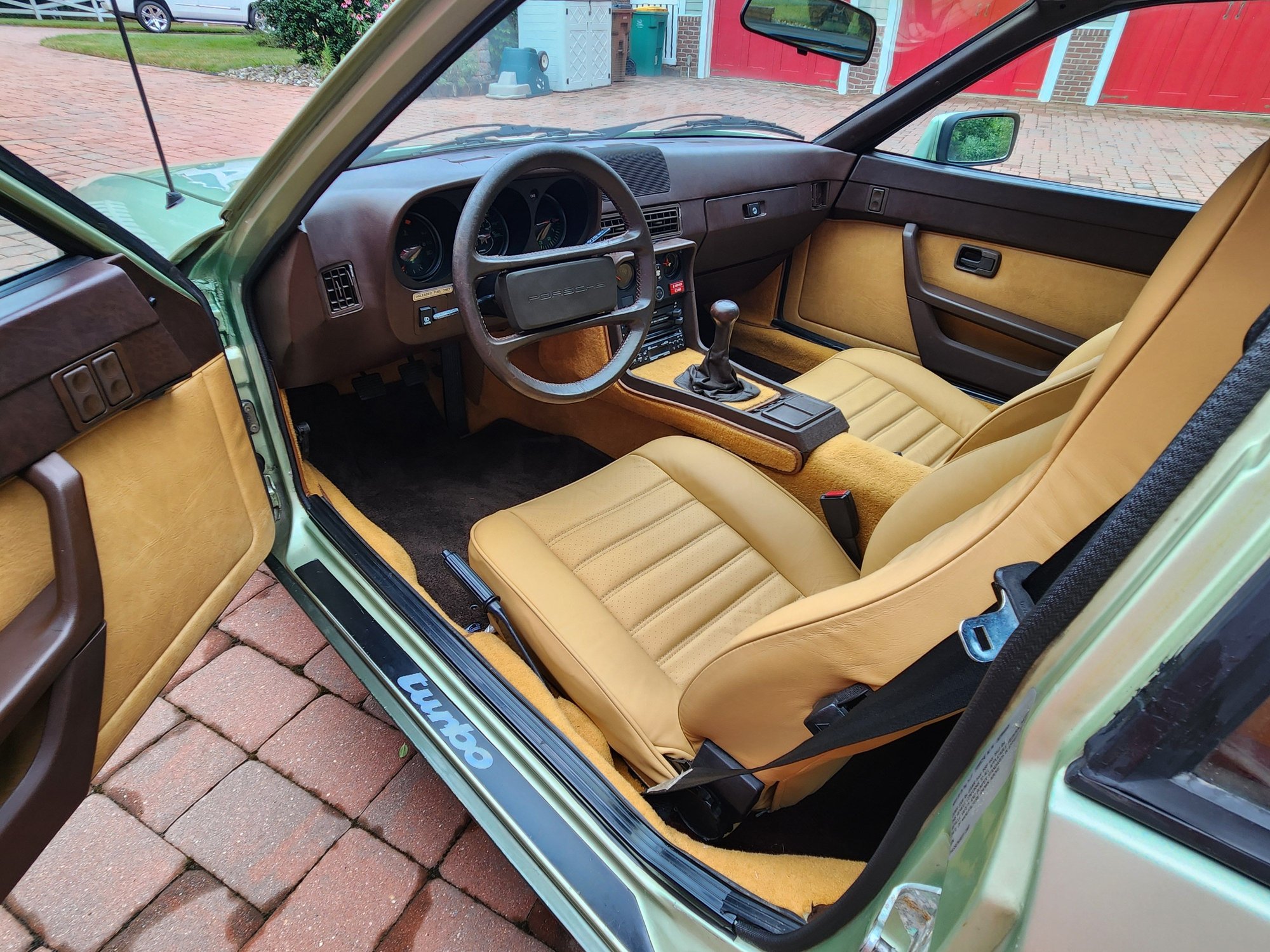 1980 Porsche 924 - 1980 Porsche 924 TURBO Original Paint Amazing 931 Runs and Drives Perfectly COLD A/C - Used - VIN 93A0152598 - 86,800 Miles - 4 cyl - 2WD - Manual - Hatchback - Other - Richboro, PA 18954, United States