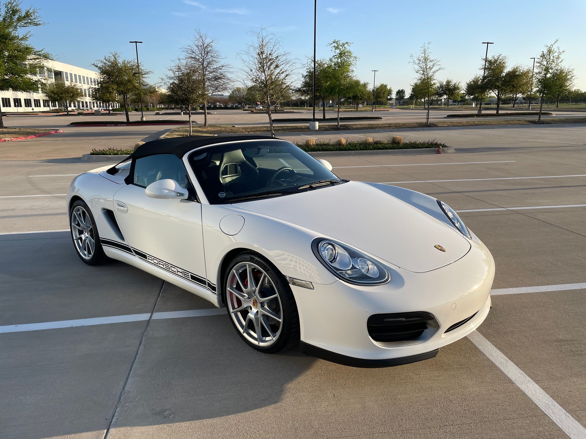 2011 Porsche Boxster - 987 Boxster Spyder - M/T, LWB, PSE, New Tires - Used - VIN Upon Request - 30,200 Miles - Manual - White - Dallas, TX 75287, United States