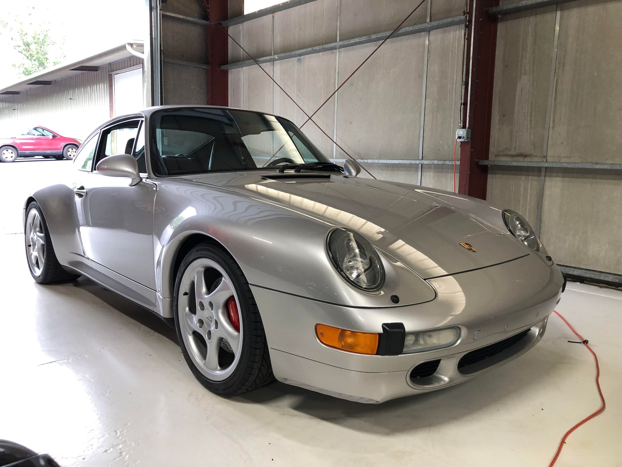 1997 Porsche 911 - Pristine 1997 993 C4S for sale - Used - VIN 1997 993 C4S - 35,010 Miles - 6 cyl - AWD - Manual - Coupe - Silver - Lewiston, NY 14092, United States