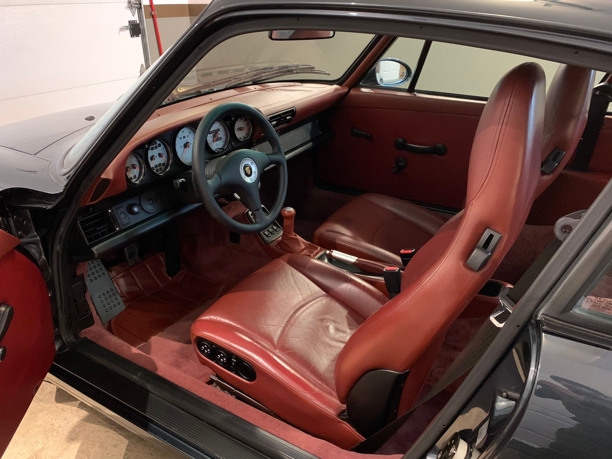 1996 Porsche 911 - Porsche 993 C4 1996 aventurine green 6 speed - Used - VIN WP0AA2994TS321126 - 97,000 Miles - 6 cyl - AWD - Manual - Coupe - Other - North York, ON M3J2K6, Canada