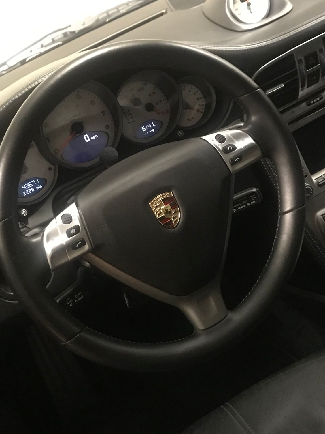 Interior/Upholstery - 997 TT steering wheel - Used - 2005 to 2009 Porsche 911 - La, CA 90274, United States