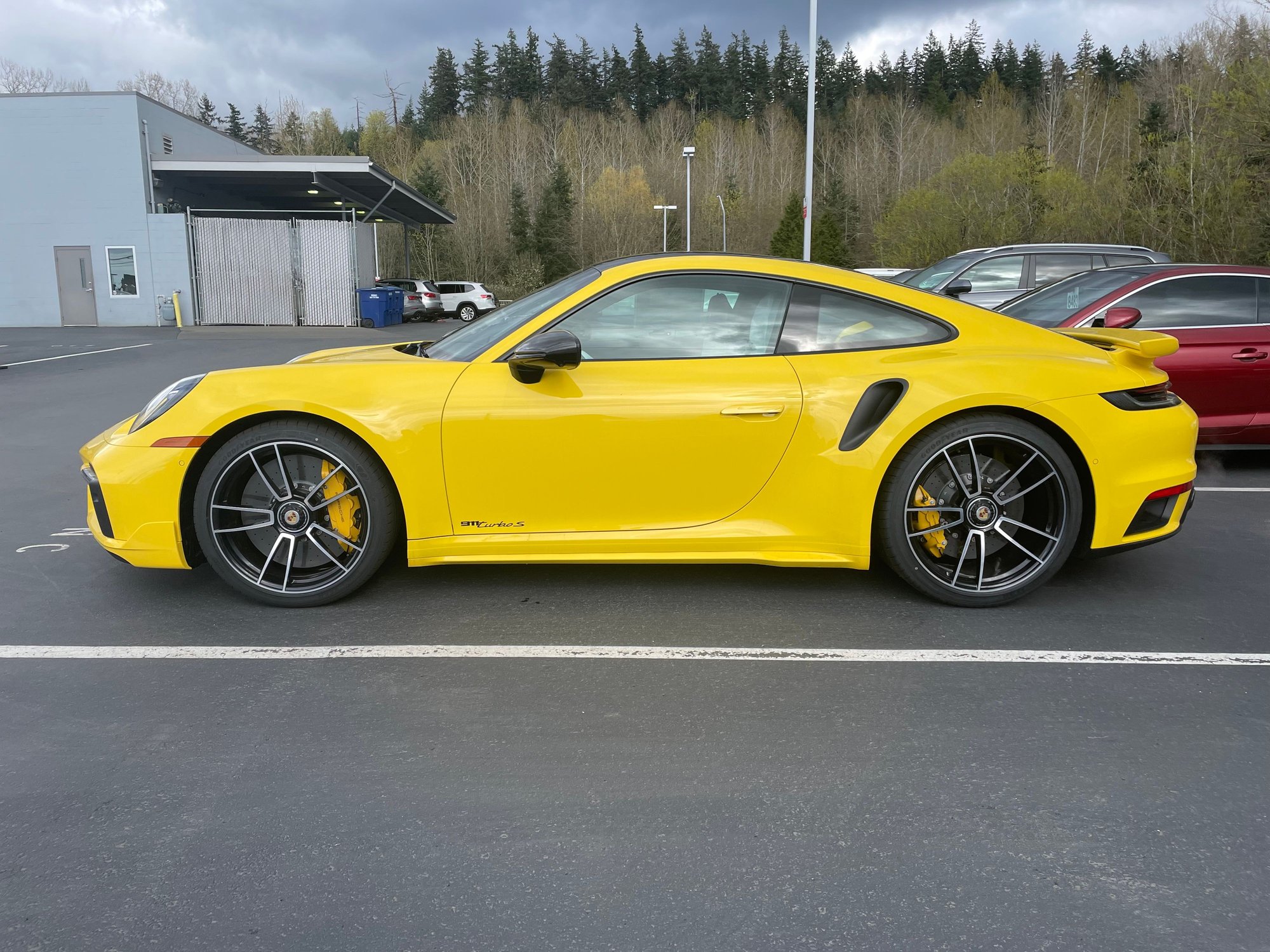 2022 Porsche 911 - 2022 Porsche 911 Turbo S Coupe Racing Yellow 719 Miles Carbon Roof "Loaded" - Used - VIN WP0AD2A97NS255029 - 719 Miles - 6 cyl - AWD - Automatic - Coupe - Yellow - Ventura, CA 93003, United States