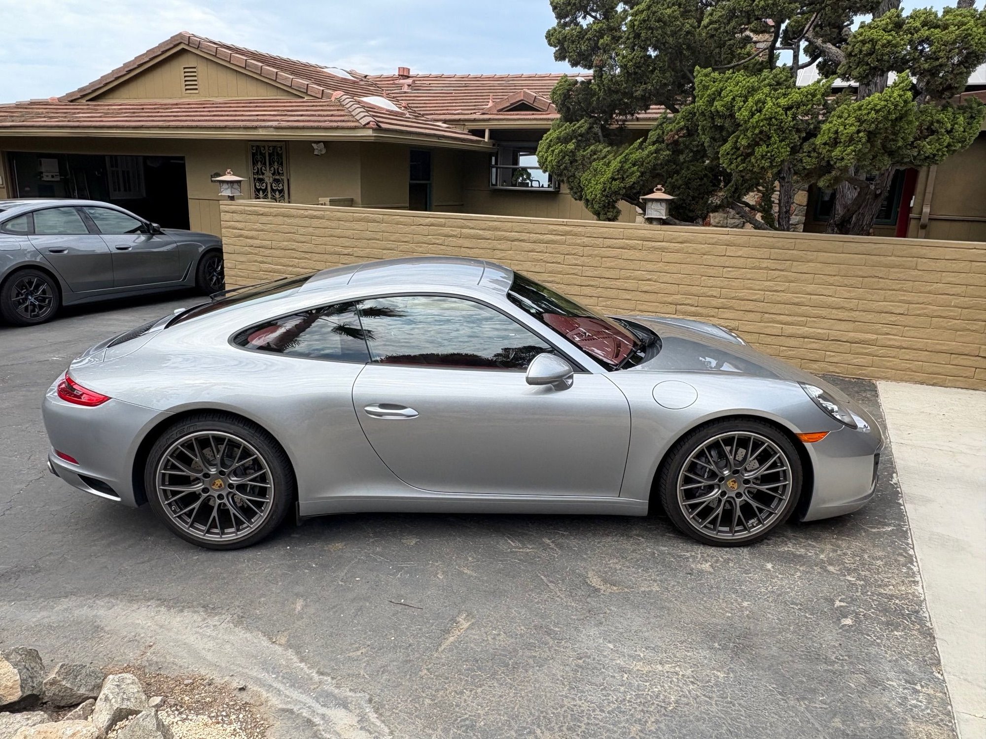 2017 Porsche 911 - 2017 991.2 Carrera Coupe - Silver W/ Red Interior - PDK - 23,XXX Miles - Many Options - Used - VIN Highly Optioned - 6 cyl - 2WD - Automatic - Coupe - Silver - San Diego, CA 92126, United States