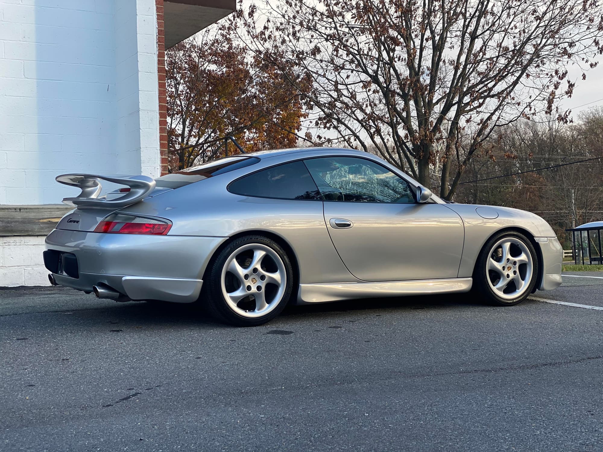 1999 Porsche 911 - 1999 996 Factory XAA, Silver / Black, 38k miles, excellent condition - Used - VIN WP0AA2997XS625461 - 6 cyl - 2WD - Manual - Coupe - White - Rockville, MD 20850, United States