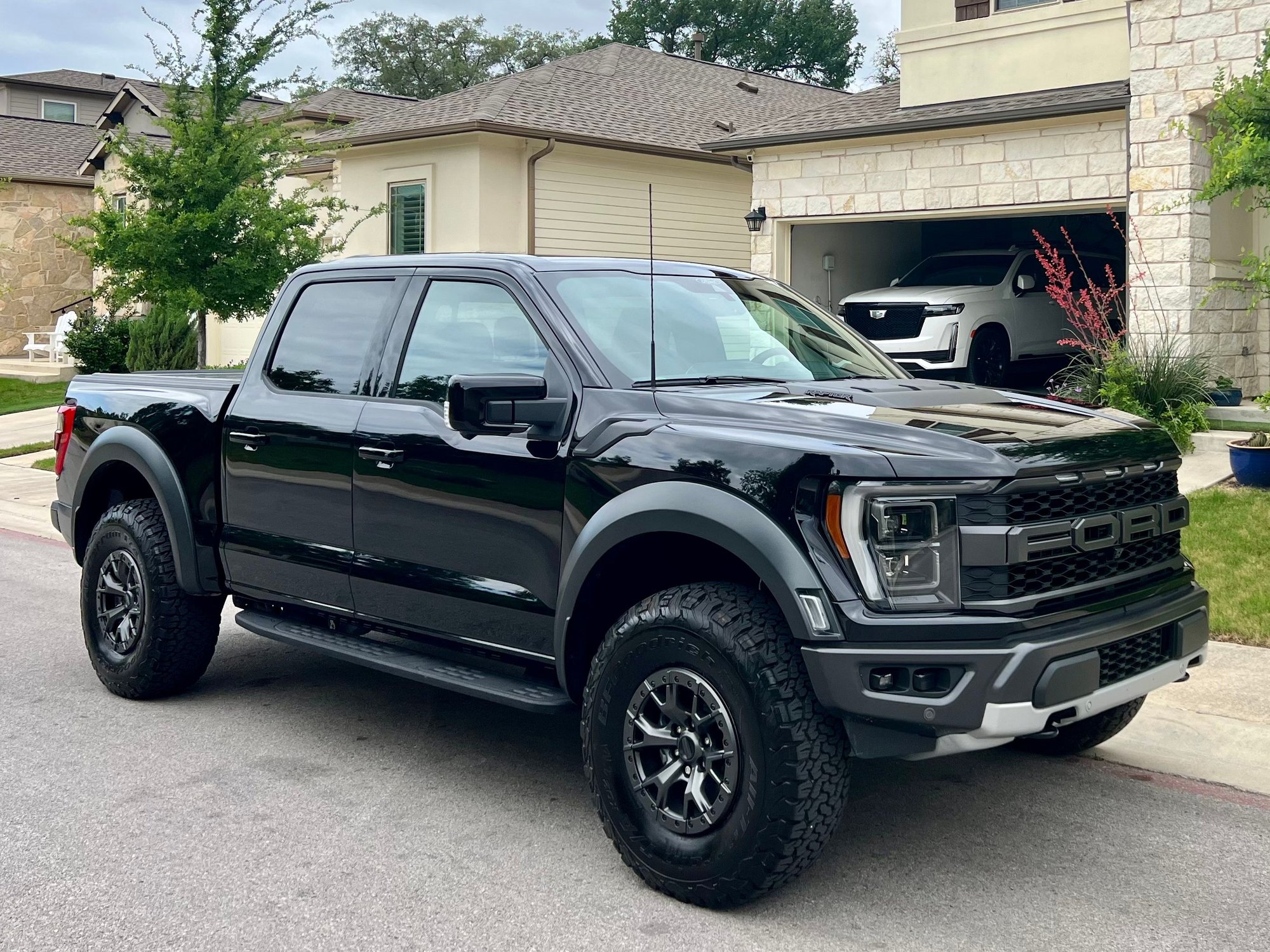 2021 Ford F-150 - Just delivered 2021 Ford Raptor 37 w/ Recaros - Used - VIN 1FTFW1RG2MFD02266 - 250 Miles - 6 cyl - 4WD - Automatic - Truck - Black - Austin, TX 78746, United States