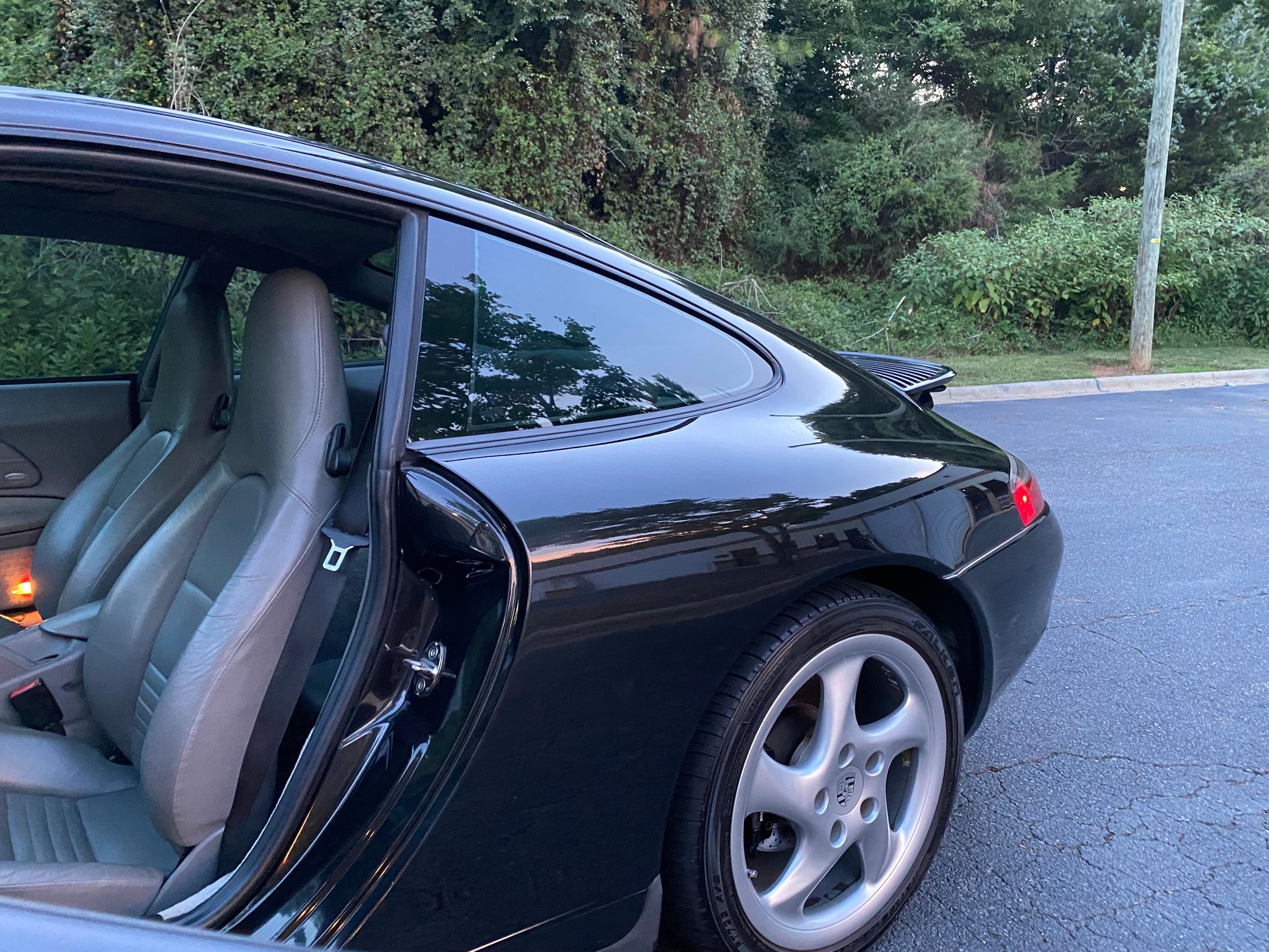 2001 Porsche 911 - 2001 Porsche 996 Carrera 2 Coupe 6 speed - Used - VIN WP0AA29991S622066 - 101,000 Miles - 6 cyl - 2WD - Manual - Coupe - Black - Charlotte, NC 28202, United States