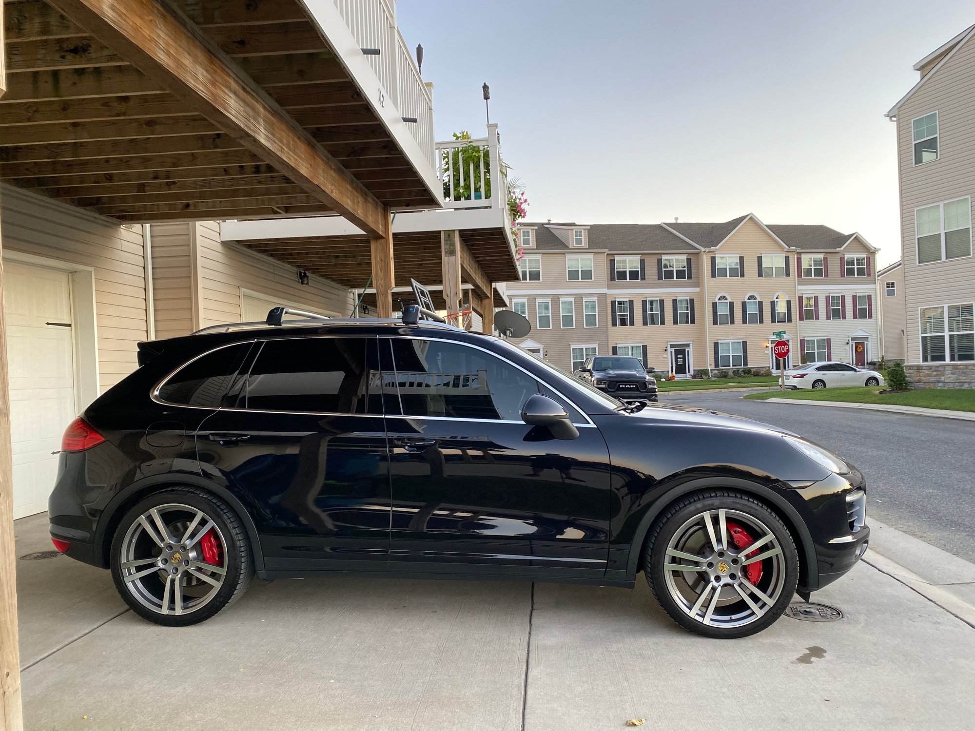 2011 Porsche Cayenne - 2011 Porsche Cayenne Turbo - Used - VIN WP1AC2A27BLA87693 - 160,000 Miles - 8 cyl - 4WD - Automatic - SUV - Black - Stevensville, MD 21666, United States