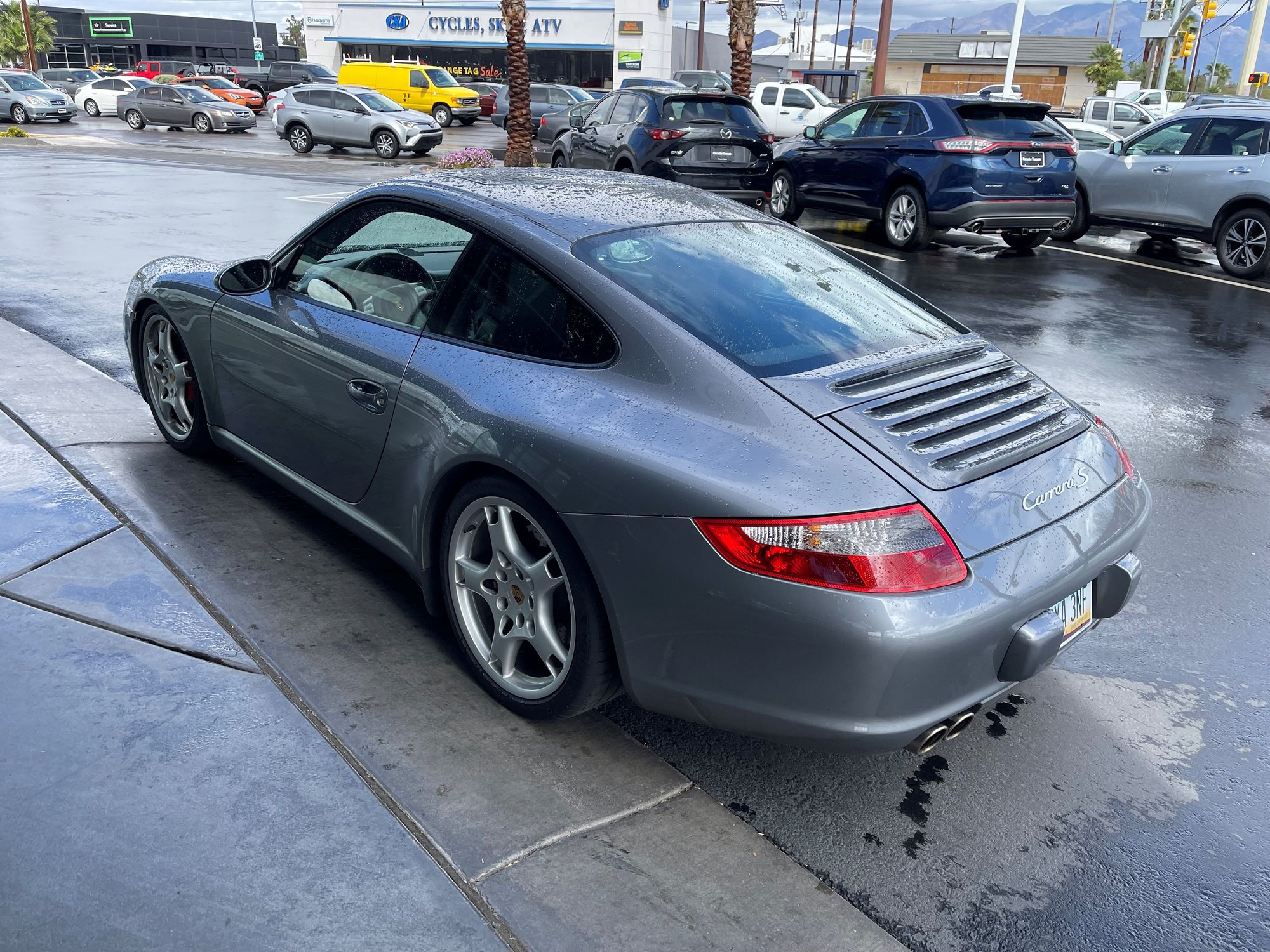 2006 Porsche 911 - *Mint Condition 2006 911 C2S Manual Transmission! 36k miles! Seal Grey Metallic/Black - Used - VIN WP0AB29966S740631 - 36,805 Miles - 6 cyl - 2WD - Manual - Coupe - Gray - Tucson, AZ 85711, United States