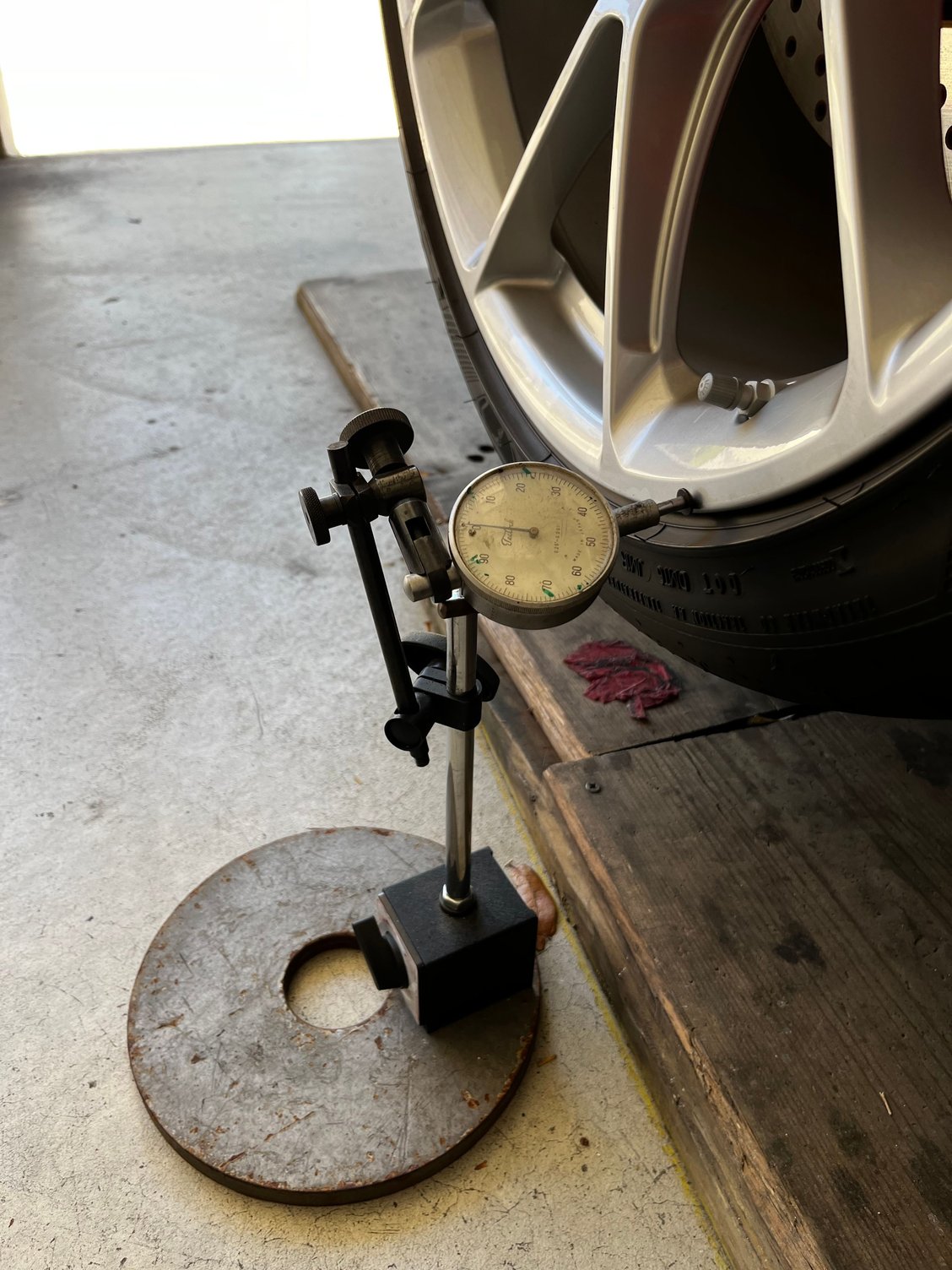 Checked wheel run out very impressive Rennlist Porsche Discussion