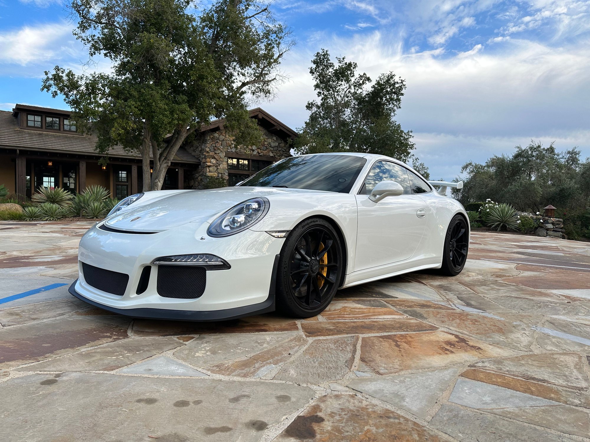 2015 Porsche GT3 - 2015 white GT3, FAL, PCCB, SoCal - Used - VIN WP0AC2A95FS183509 - 28,568 Miles - 6 cyl - 2WD - Automatic - Coupe - White - San Diego, CA 92127, United States