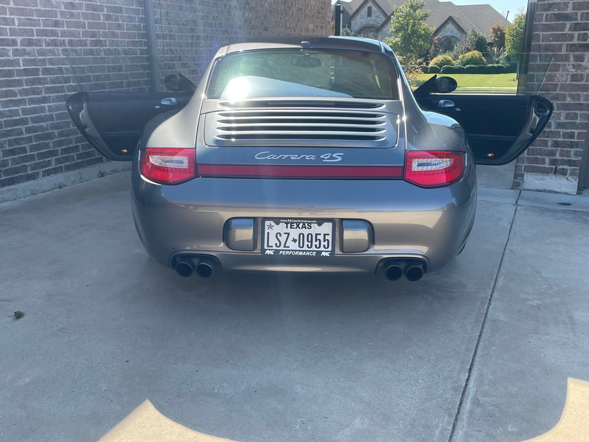 2009 Porsche 911 - Low Mileage 2009 997.2 C4S, 25k miles, PDK, Excellent Condition - Used - VIN WP0AB29969S720545 - 25,407 Miles - 6 cyl - 4WD - Automatic - Coupe - Gray - Rockwall, TX 75032, United States