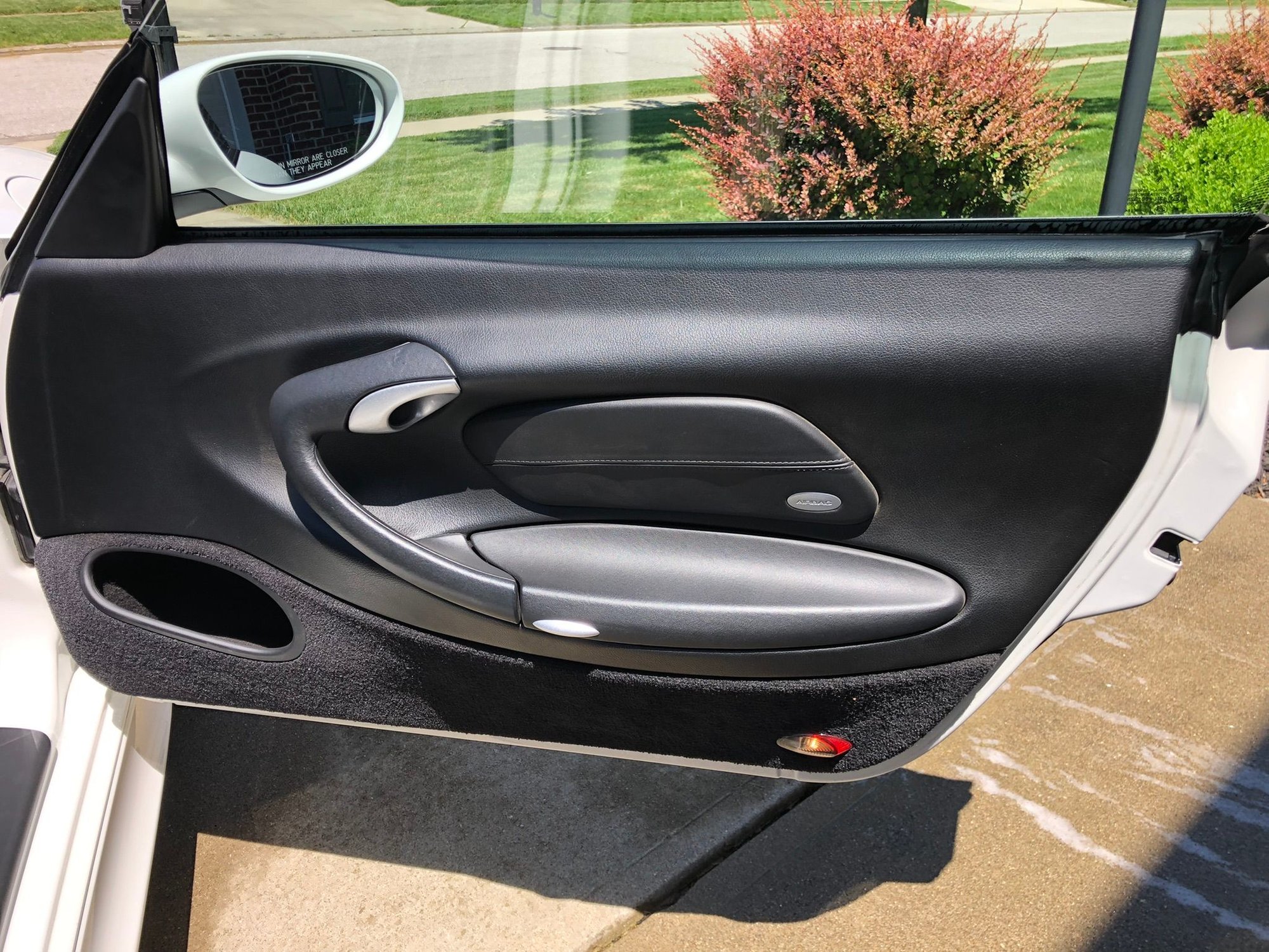 2005 Porsche GT3 - 2005 GT3 Carrera White - Used - VIN WP0AC29985S692142 - 64,500 Miles - 6 cyl - 2WD - Manual - Coupe - White - Batavia, OH 45103, United States