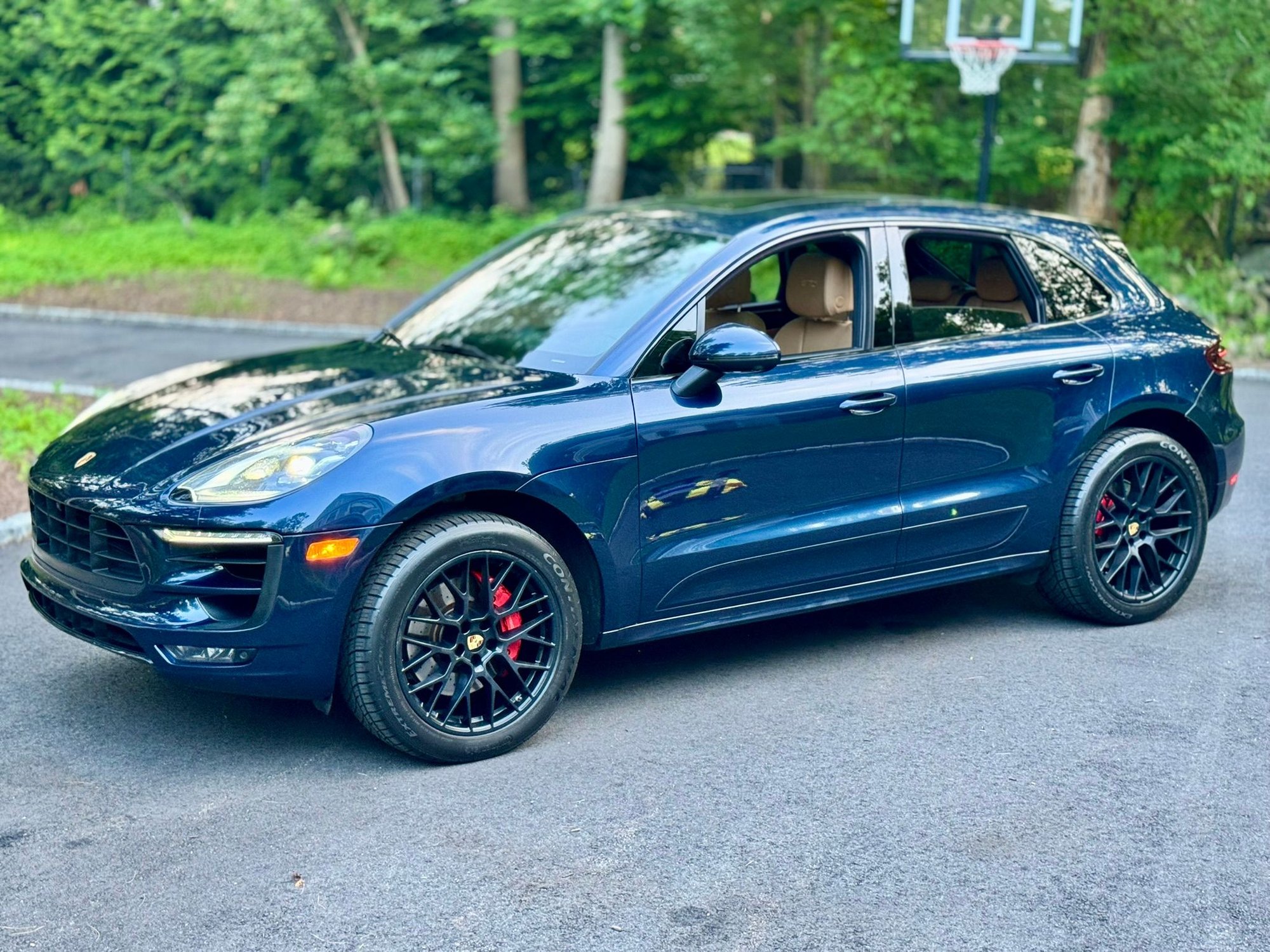 2017 Porsche Macan - 2017 Porsche Macan GTS | 96,750 miles | Full Life-to-Date Service History Available - Used - VIN WP1AG2A54HLB54841 - 96,750 Miles - 6 cyl - AWD - Automatic - SUV - Blue - Greenwich, CT 06830, United States