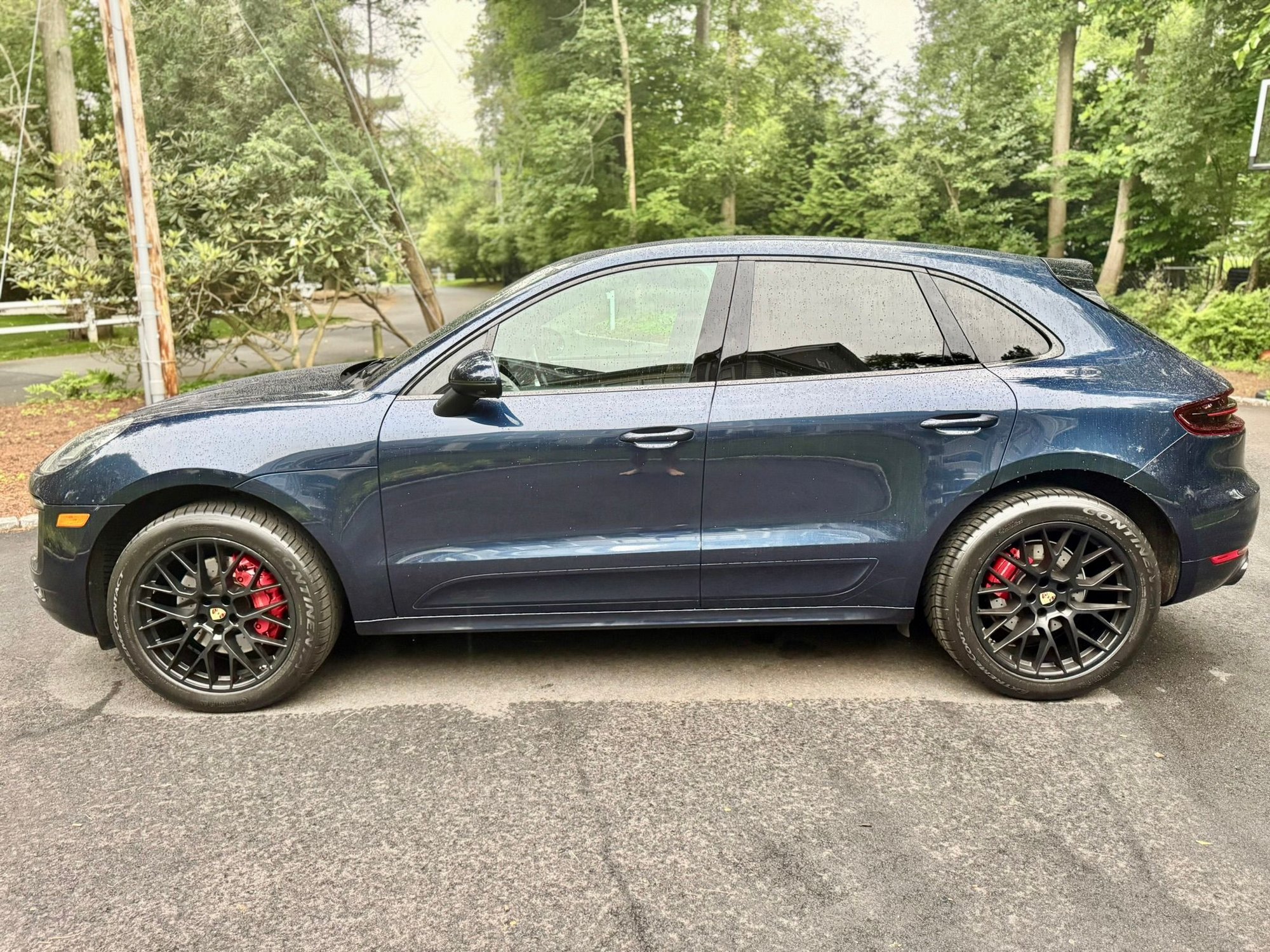 2017 Porsche Macan - 2017 Porsche Macan GTS | 96,750 miles | Full Life-to-Date Service History Available - Used - VIN WP1AG2A54HLB54841 - 96,750 Miles - 6 cyl - AWD - Automatic - SUV - Blue - Greenwich, CT 06830, United States