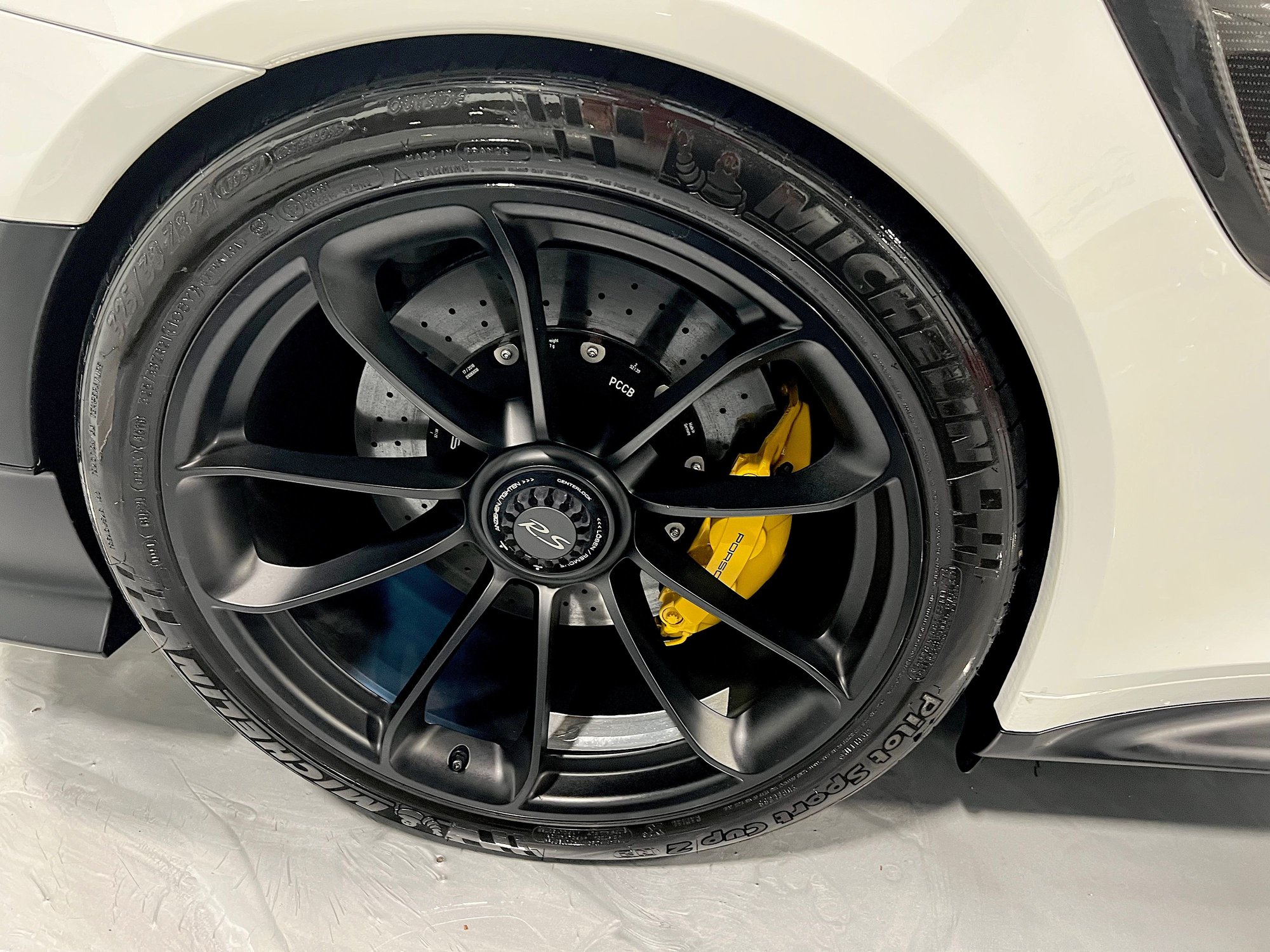 2018 Porsche 911 - 2018 Porsche GT2RS Weissach - Used - VIN WP0AE2A92JS185222 - 9,345 Miles - 6 cyl - AWD - Automatic - Coupe - White - Boca Raton, FL 33431, United States