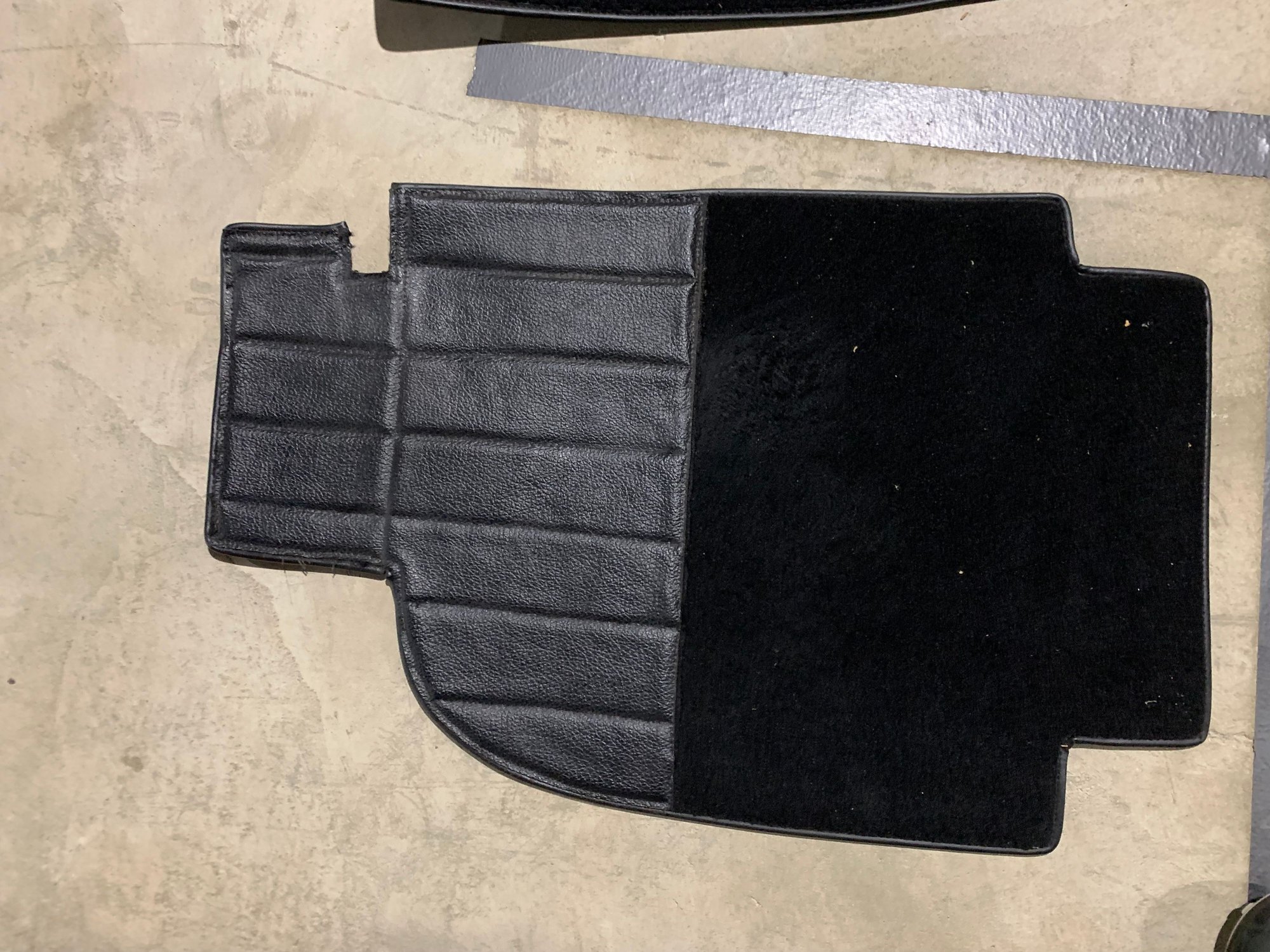 Interior/Upholstery - Lloyd Embroidered “Turbo” mats for 993 Turbo..6 pcs NOS - New - 1996 to 1997 Porsche 911 - Spotswood, NJ 08884, United States