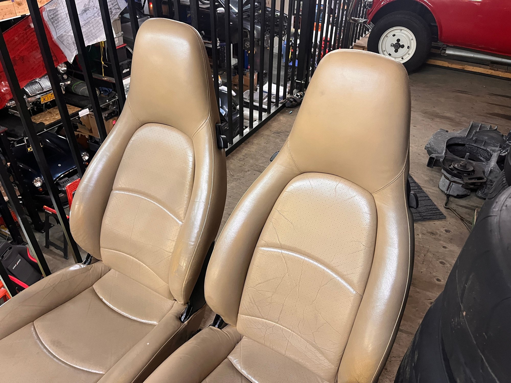 Interior/Upholstery - Porsche 993 front seats Cashmere tan 8way / 8way - Used - 1995 to 1998 Porsche 911 - San Carlos, CA 94070, United States
