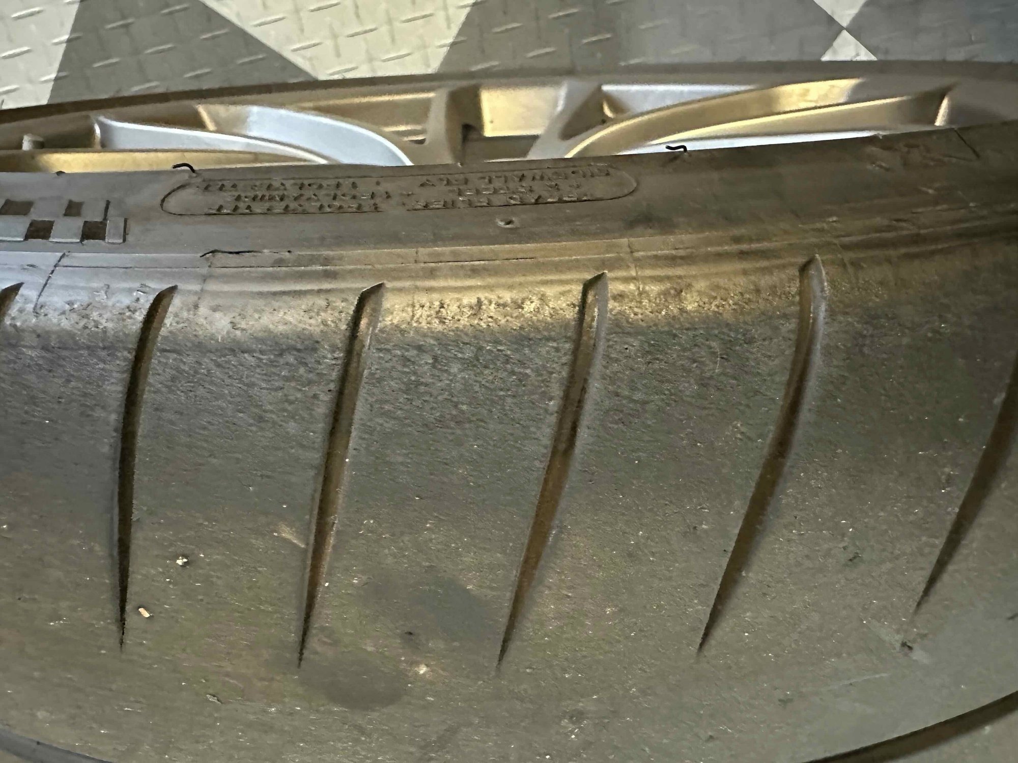 Wheels and Tires/Axles - 718 GT4 Stock Wheels and Tires ~1,500 miles excellent condition - Used - -1 to 2026  All Models - Los Gatos, CA 95032, United States