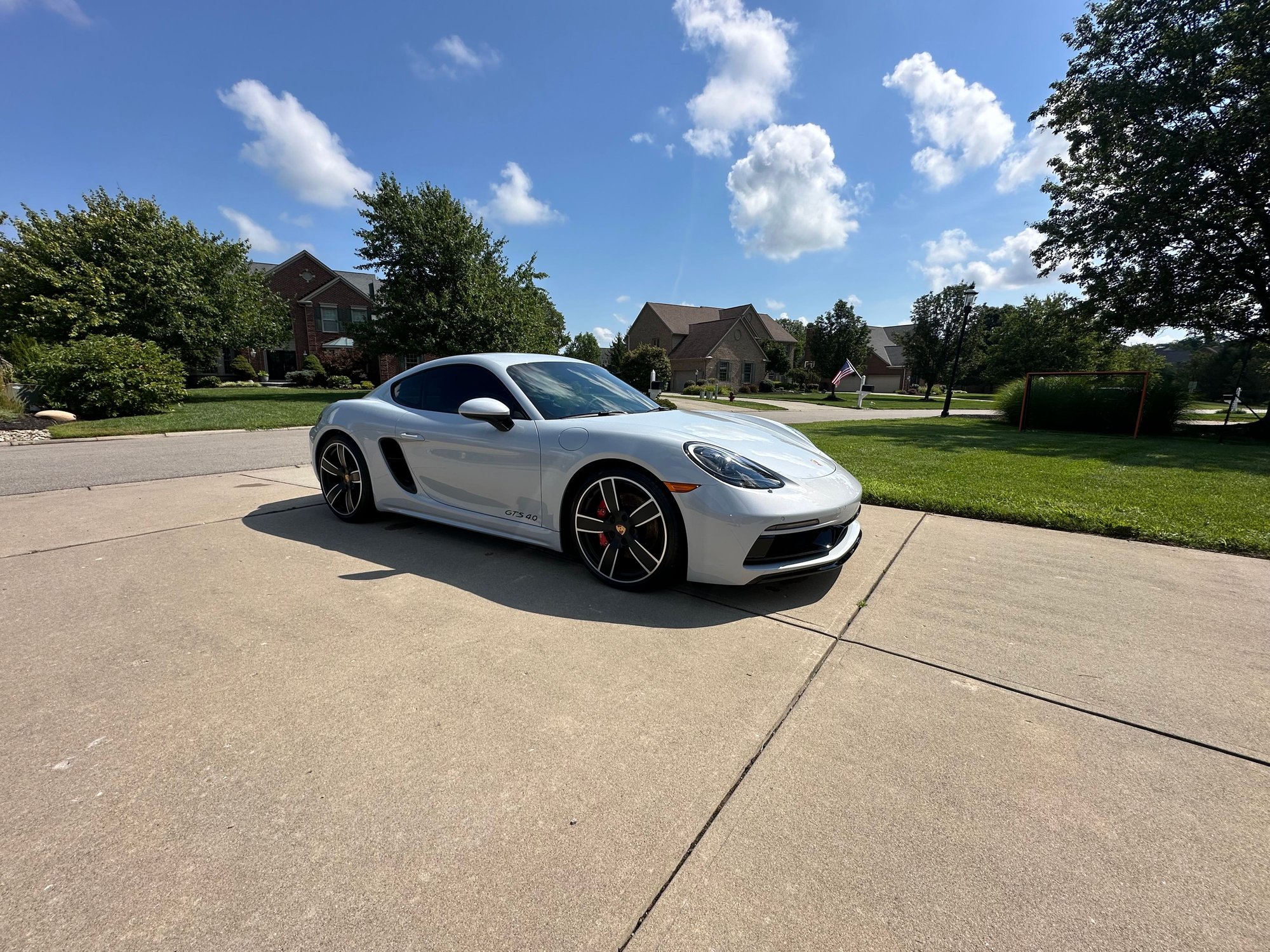 2025 Porsche 718 - 2025 Cayman GTS 4.0 Manual.  Like new.  Less than 500 miles.  Loaded.  Ice Grey/Red - Used - Cincinnati, OH 45140, United States