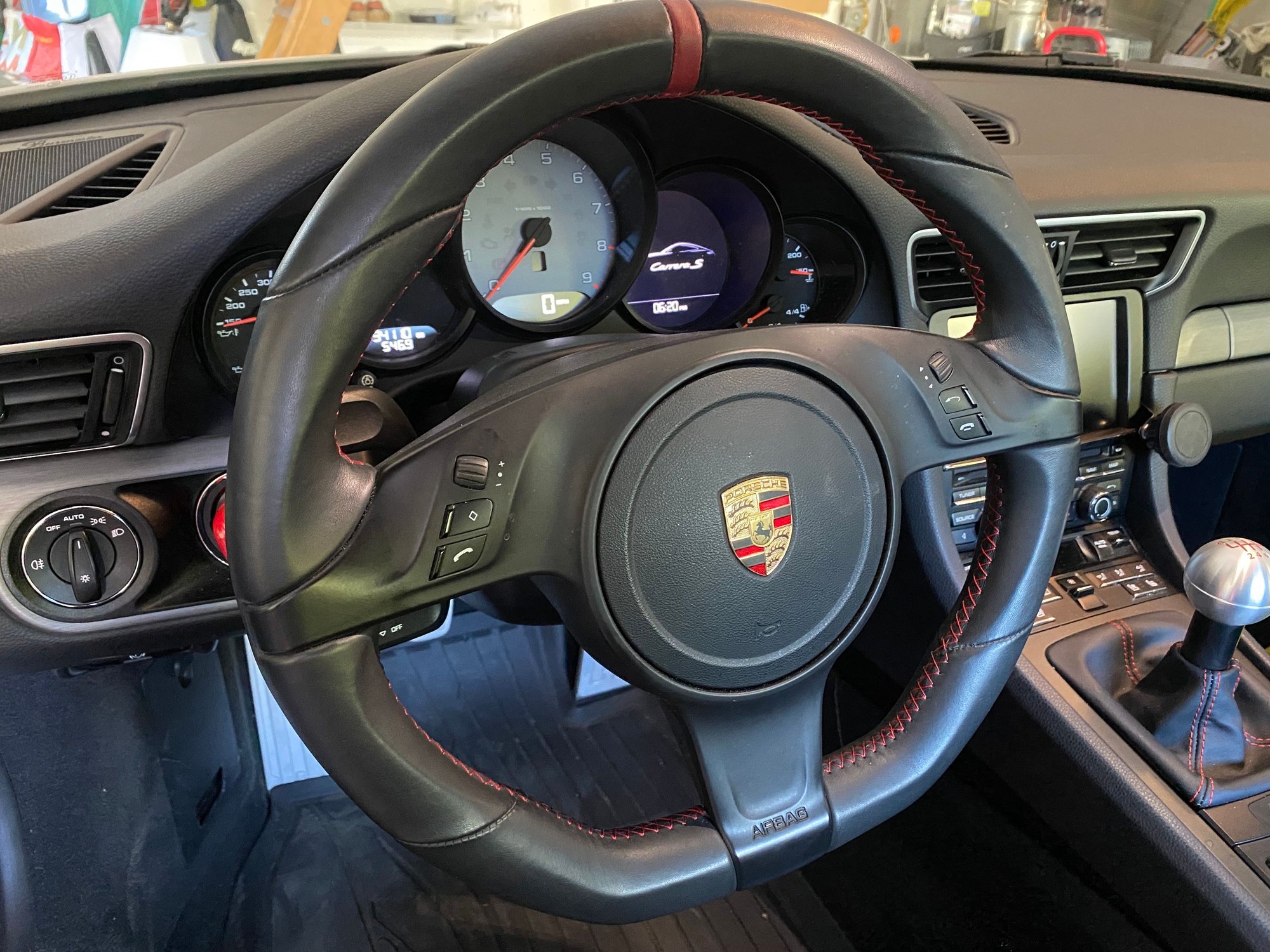 2013 Porsche 911 - 2013 Porsche Carrera S Manual - Used - VIN WP0AB2A97DS123098 - 34,100 Miles - 6 cyl - 2WD - Manual - Coupe - White - Los Altos, CA 94022, United States