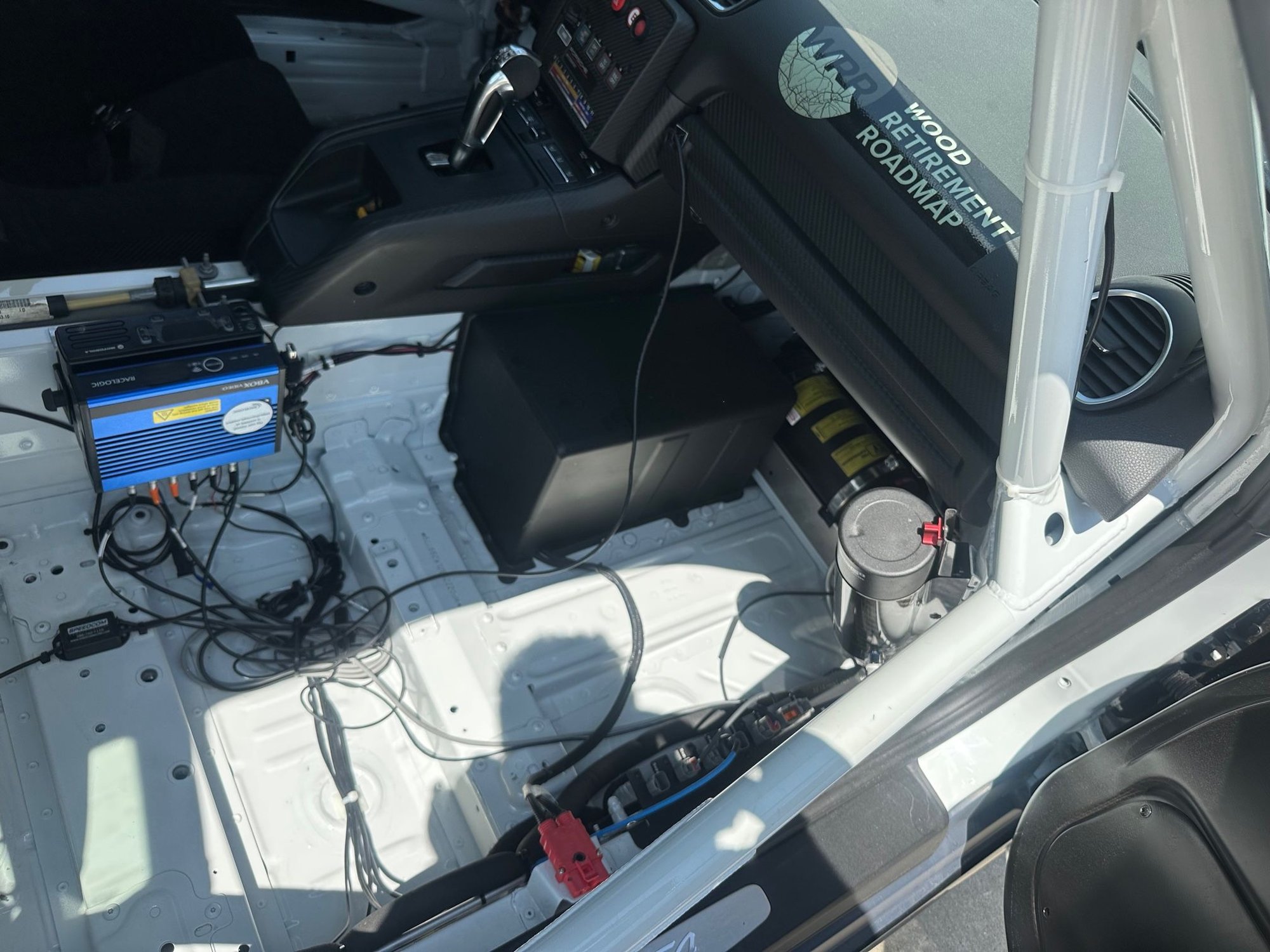 2020 Porsche 718 Cayman - 2020 Porsche GT4 Clubsport Competition - Used - VIN WP0ZZZ98ZLK299779 - 5,953 Miles - 6 cyl - 2WD - Automatic - Coupe - White - Lewisport, KY 42351, United States