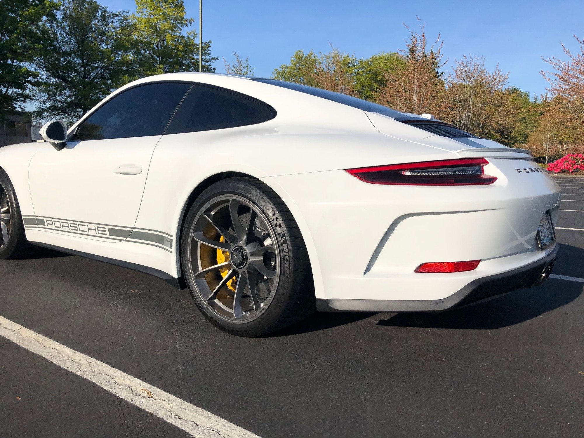 2019 Porsche GT3 - GT3 Touring w/ run-in miles - New - VIN WP0AC2A94KS149085 - 750 Miles - 6 cyl - 2WD - Manual - Coupe - White - Seattle, WA 98116, United States