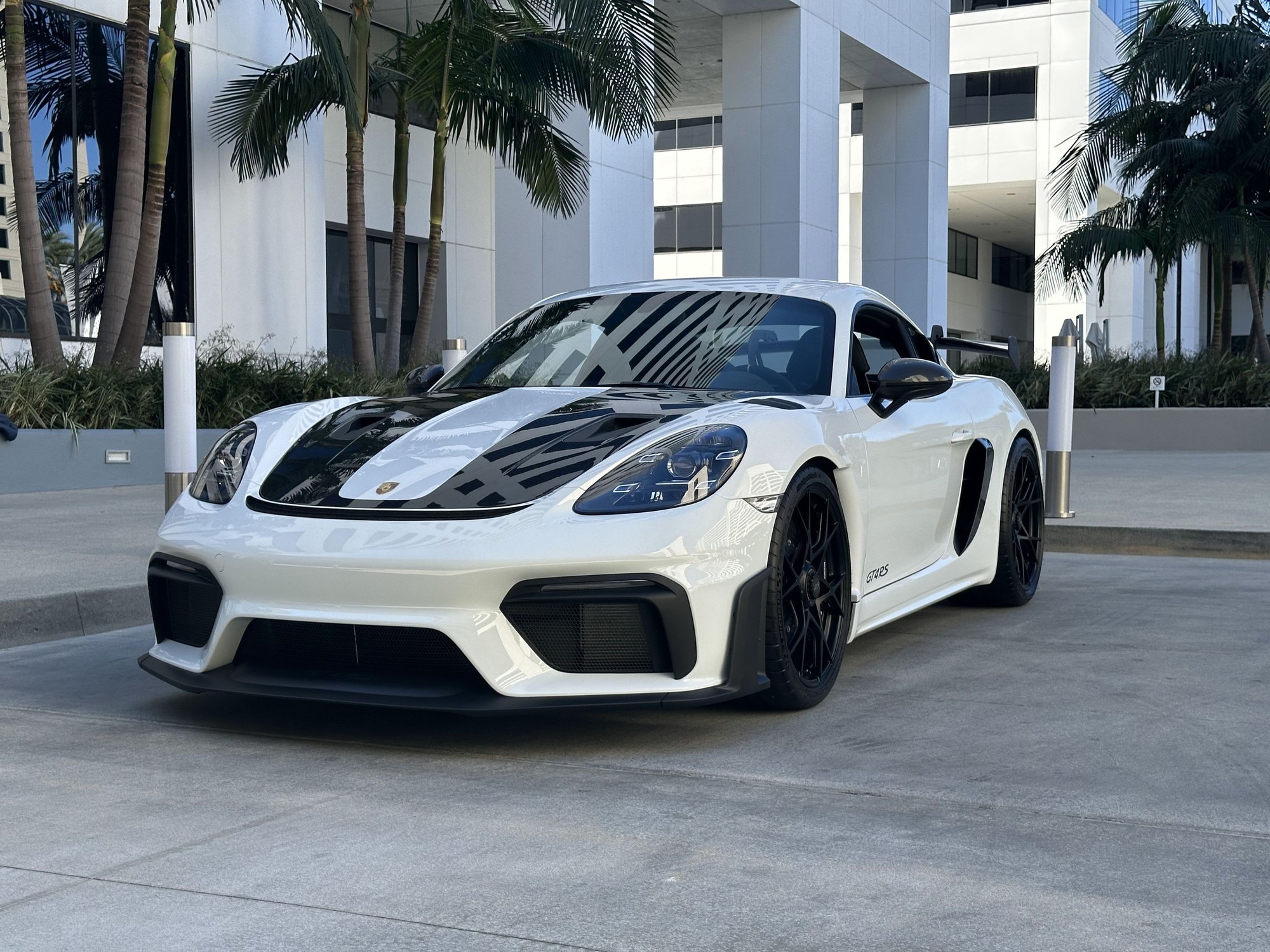 2024 Porsche 718 - 2024 Porsche 718 Cayman GT4 RS Weissach Package - Used - VIN WP0AE2A89RK274871 - 80 Miles - 6 cyl - 2WD - Automatic - Coupe - White - Tarzana, CA 91356, United States