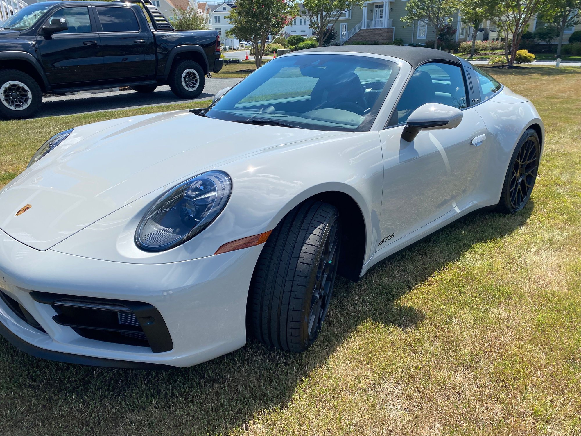 2022 Porsche 911 - 2022 Targa4 GTS 7speed manual, 300 miles, prepaid maintenance, wheel/tire protection - Used - VIN WP0BB2A96NS231945 - 300 Miles - 6 cyl - AWD - Manual - Convertible - Gray - Towson, MD 21204, United States