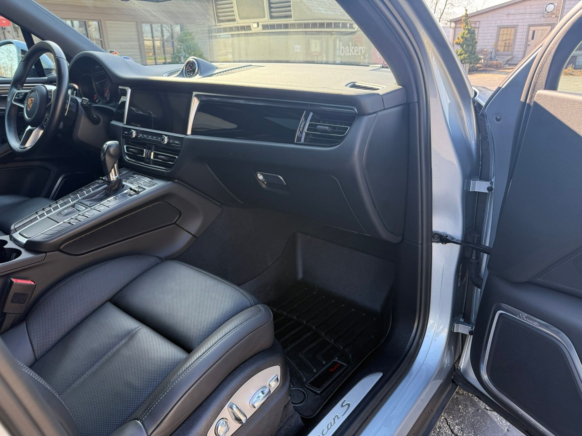 2020 Porsche Macan - 2020 Macan S (CPO) Low Miles - Used - VIN WP1AB2A56LLB36753 - 25,230 Miles - 6 cyl - AWD - Automatic - SUV - Silver - Akron, OH 44333, United States