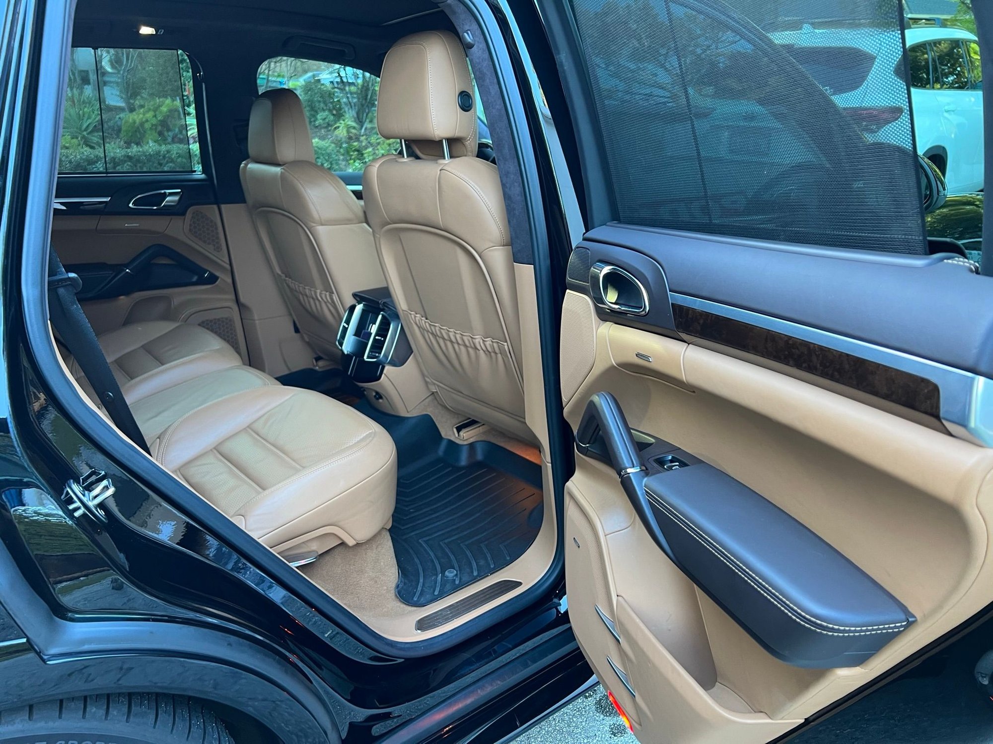 2013 Porsche Cayenne - 2013 Cayenne GTS 4.8L V8 black on Natural Espresso/Cognac - Used - VIN WP1AD2A21DLA71389 - 75,500 Miles - 8 cyl - AWD - Automatic - SUV - Black - San Mateo, CA 94402, United States