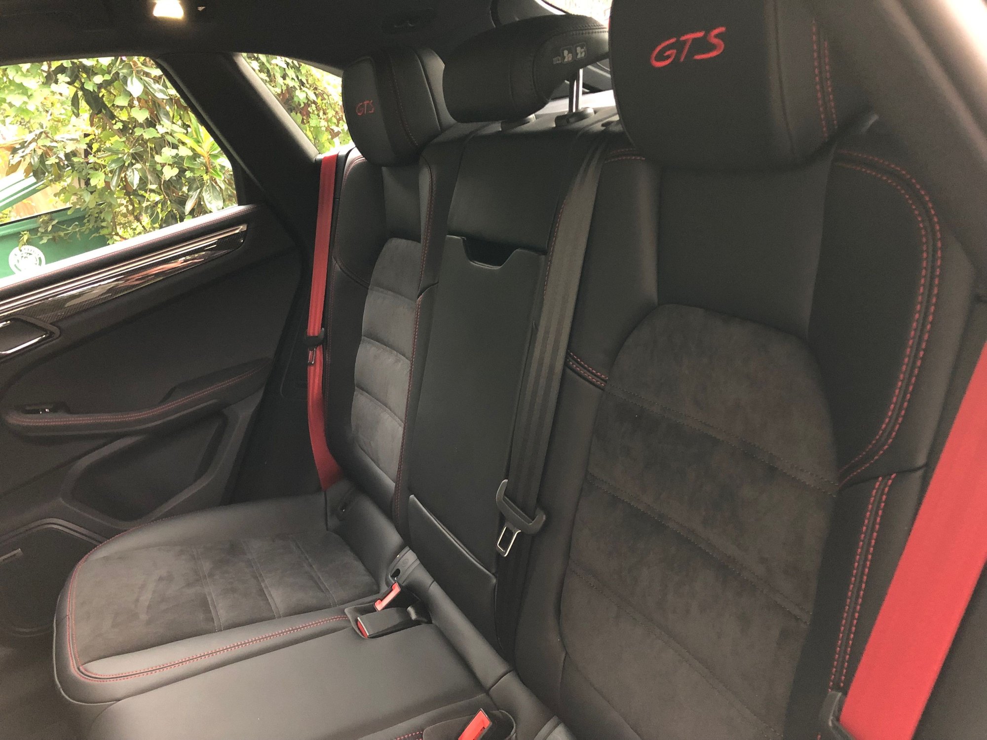 2018 Porsche Macan - 2018 Macan GTS - White, Full Leather GTS Interior, 4500 miles - Used - VIN WP1AG2A55JLB61786 - 4,500 Miles - 6 cyl - 4WD - Automatic - SUV - White - Houston, TX 77019, United States