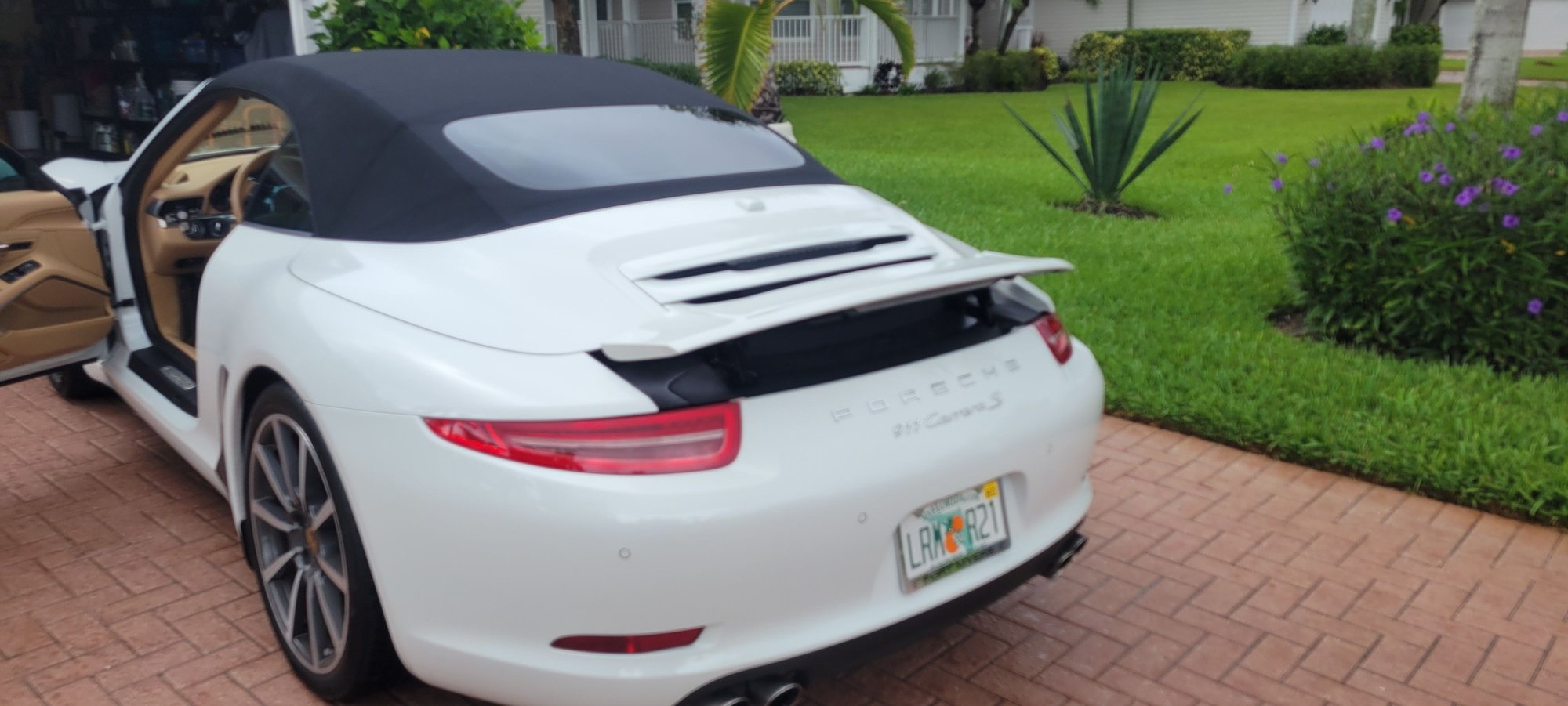 2015 Porsche 911 - 2015 CPO 911 C2S Cabriolet - Used - VIN WP0CB2A96FS154838 - 29,000 Miles - 6 cyl - 2WD - Automatic - Convertible - White - Fort Myers, FL 33908, United States