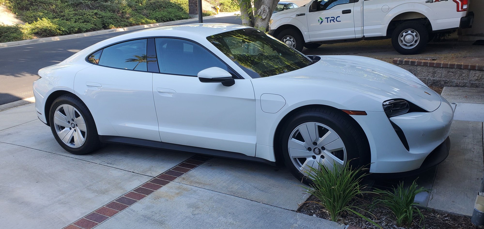 Wheels and Tires/Axles - WTS: 2021 Porsche Taycan 19" Aero Wheels/Tires 800 Mile Take-offs with Center Caps - Used - 2019 to 2021 Porsche Taycan - Mission Viejo, CA 92692, United States