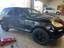 275/65r18 BFGs on Victor Equipment 18x8s with 10mm offset, on a 2009 CTTS. Stock suspension… seems rather right. Can this be done with aggressive trimming?