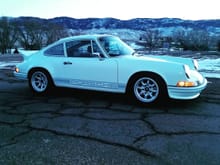 1977 911S backdate. 1986 3.2 motor prepped by Andial. Authentic mini lites, 15 by 7 front, 15 by 8 rears.