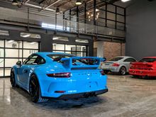 Miami Blue GT3 arrived in the shop.