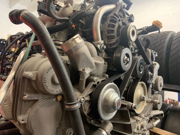 engine case will need to be welded were it meets the gearbox. all internals are perfect and motor turns fine.