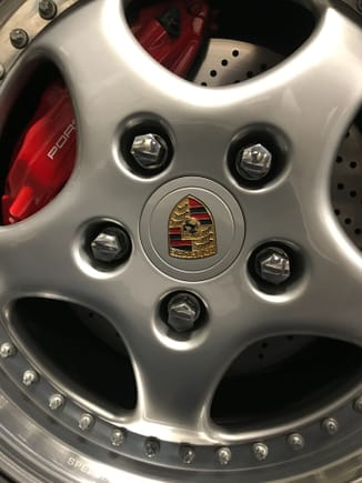 These have the extended lug nuts I was talking about