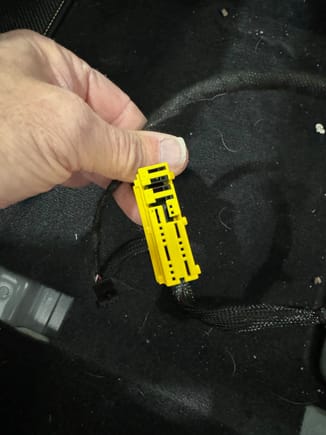 Connectors on the car side of TTS