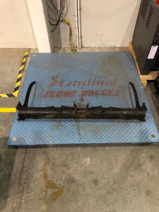 Rear torsion bar carrier