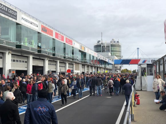 It was strange being on the "other side" of the pit walk... Normally I'm the one doing the walking :)
