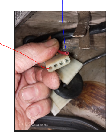 What is the red wire(blue arrow)? 
What about the 4th female connector (red arrow) - i assume there should be no fourth female connector lining?