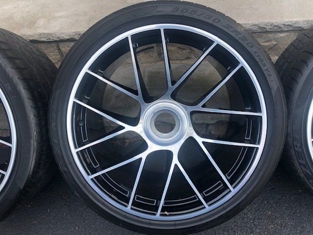 Wheels and Tires/Axles - 20" Porsche 991.2 Turbo Centerlock Wheels, Tires, TPMSFlawless - Used - 2018 Porsche 911 - Roslyn Heights, NY 11577, United States