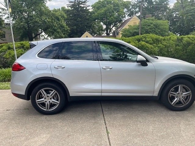 2011 Porsche Cayenne - LOW Mileage 2011 NA V8 Cayenne S, Clean Carfax, No Accident - Used - VIN 11111111111111111 - 75,550 Miles - AWD - Automatic - SUV - Silver - Delafield, WI 53029, United States