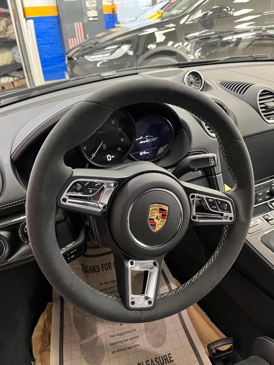 TRADE ONLY NEW 718 Spyder Heated Steering Wheel Alcantara with Silver